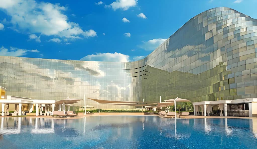 Okada Manila 3
